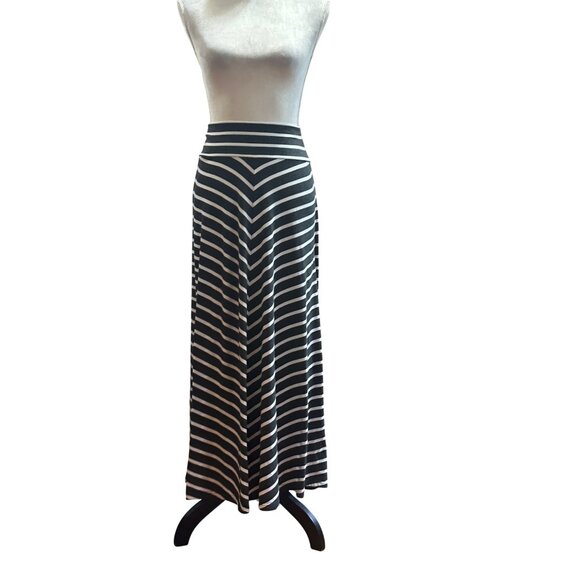 AB Studio Chevron Print Striped Maxi Skirt Size S Casual Beach - Picture 1 of 10